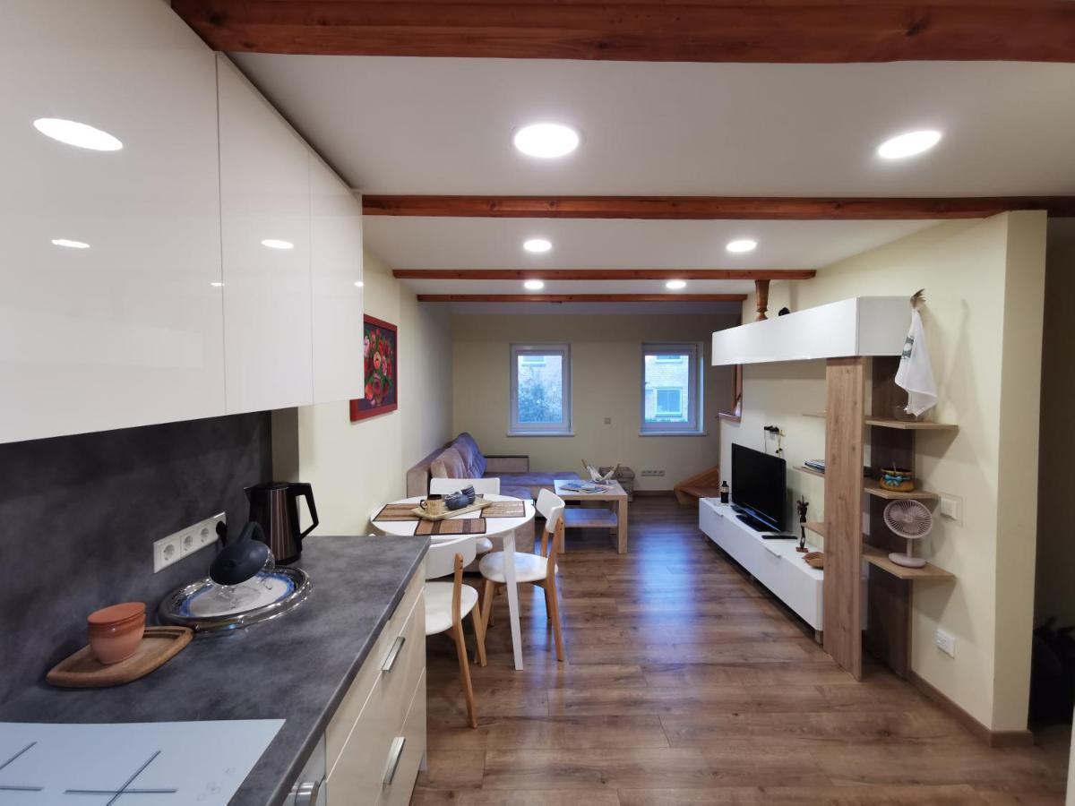 Appartement Nostalgija Is Balkono à Nido Extérieur photo